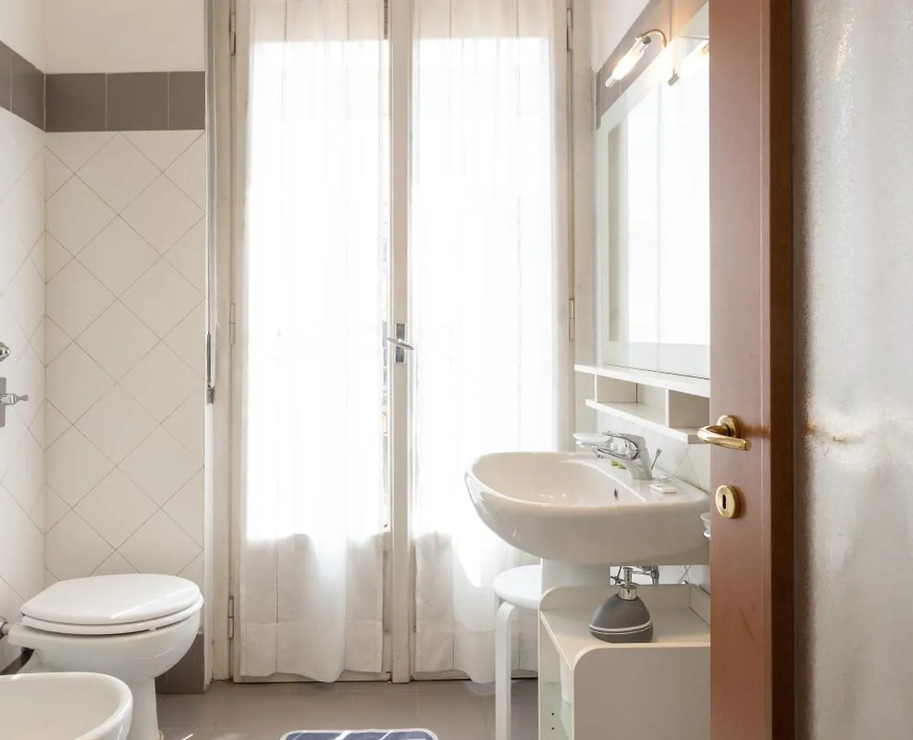 Cozy One Bedroom Apartment Via Volta - Mirable Pm Milano Italia