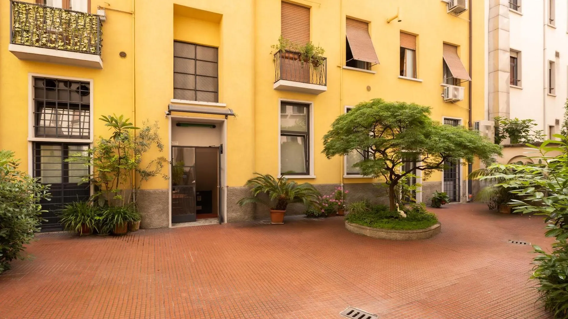 Cozy One Bedroom Apartment Via Volta - Mirable Pm Milano